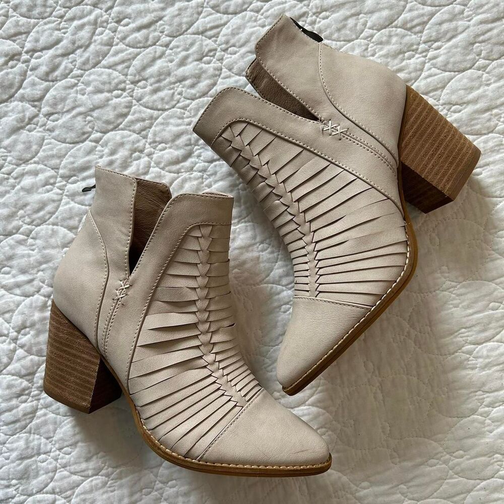 Unbranded Women's Tan and Grey Boots